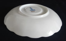 Lade das Bild in den Galerie-Viewer, 2er TEEGEDECK "Viola" - Porzellan, Flora Veilchen Blumenblüten Blatt Blätter Motiv Dekor