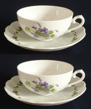 Lade das Bild in den Galerie-Viewer, 18 Teiliges KAFFEESERVICE "Viola" - Porzellan, Flora Veilchen Blumenblüten Blatt Blätter Motiv Dekor