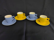 Lade das Bild in den Galerie-Viewer, 9er Set ESPRESSOGEDECKE & STÄNDER - Porzellan Metall, Einfärbiges Modernes Alfredo Aufschrift Motiv Dekor