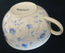 Lade das Bild in den Galerie-Viewer, TEETASSE - Porzellan, Flora Vergiss mein nicht Blumenblüten Pflanzen Motiv Dekor