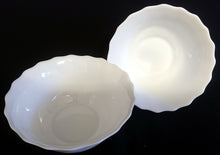 Lade das Bild in den Galerie-Viewer, 2er Set DESSERTSCHALEN - Acrylglas, Gewölbter Rand Wellen Geschwungen Relief Motiv Dekor