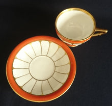 Lade das Bild in den Galerie-Viewer, 2er ESPRESSO SAMMELGEDECK - Porzellan, Goldrand Sreifen Linien Motiv Dekor