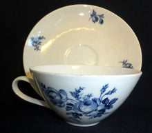 Lade das Bild in den Galerie-Viewer, TEETASSE - Porzellan Inglazed, Flora Rosenblumen Blüten Blatt Blätter Motiv Dekor