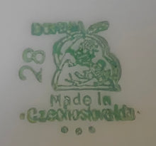 Lade das Bild in den Galerie-Viewer, 5er Set MOCCA KAFFEEKANNE MIT DECKEL & MILCHKÄNNCHEN & ZUCKERDOSE MIT DECKEL - Porzellan, Goldrand Geometrisch Abstrakt Symbol Zeichen Wappen Dekor Motiv