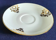 Lade das Bild in den Galerie-Viewer, 2er Set 2er MOCCA~ KAFFEEGEDECKE - Porzellan, Goldrand Geometrisch Abstrakt Symbol Zeichen Wappen Dekor Motiv