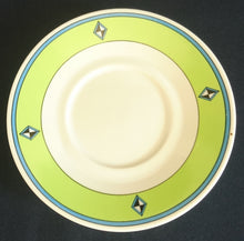 Lade das Bild in den Galerie-Viewer, UNTERTASSE - Porzellan, Grüner Breiter Schmaler Linien Rand Karo Diamant Motiv Dekor