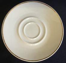 Lade das Bild in den Galerie-Viewer, 2er Set UNTERTASSEN - Porzellan, Goldrand Doppelter Relief Tassenabstellfläche Motiv Dekor