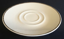Lade das Bild in den Galerie-Viewer, UNTERTASSE - Porzellan, Goldrand Doppelter Relief Tassenabstellfläche Motiv Dekor (BC)