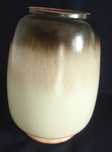 Lade das Bild in den Galerie-Viewer, BLUMENVASE - Keramik / Steingut, Senkrecht Farbverlaufendes Farben Motiv Dekor