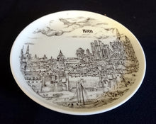 Lade das Bild in den Galerie-Viewer, SAMMELTELLERCHEN UNTERSETZER - Porzellan, Domstadt Fachwerk Häuser Schiffe Köln Aufschrift Motiv Dekor