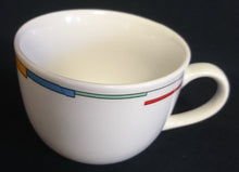 Lade das Bild in den Galerie-Viewer, KAFFEETASSE "Atlantic" - Porzellan, Balken Linien Rechtecke Striche Motiv Dekor