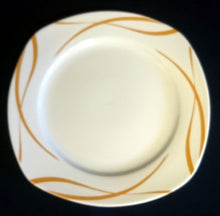 Lade das Bild in den Galerie-Viewer, 2er Set DESSERTTELLER "Oslo" - Geschwungene Wellenartige Doppel Kreuzlinien Motiv Dekor