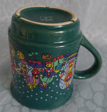 Lade das Bild in den Galerie-Viewer, GLÜHWEINTASSE - Keramik / Steingut, Kinder Geschenke Spielsachen Schneeflocken Motiv Dekor