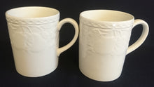 Lade das Bild in den Galerie-Viewer, 2er Set KAFFEETASSEN - Keramik / Steingut, Flora Obst Weintrauben Birnen Blatt Blüten Abstrakt Rand Relief Motiv Dekor