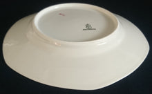 Lade das Bild in den Galerie-Viewer, 2er Set DESSERTTELLER - Porzellan, Goldrand Rosenblüten Bouquet Punkte Kreise Motiv Dekor