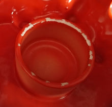 Lade das Bild in den Galerie-Viewer, STÖVCHEN - Porzellan, Abstrakte Geschwungene Wellenartige Linien Relief Motiv Dekor (BC)