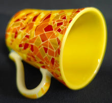 Lade das Bild in den Galerie-Viewer, 2er Set 2er ESPRESSOGEDECKE - Porzellan, Abstrakt Geometrisch Diamanten Glas Splitter Motiv Dekor
