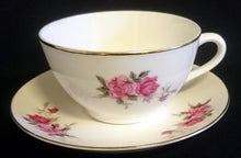 Lade das Bild in den Galerie-Viewer, TEETASSE - Porzellan, Goldrand Flora Rosenblumen Blüten Motiv Dekor