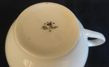 Lade das Bild in den Galerie-Viewer, TEETASSE - Porzellan, Goldrand Flora Rosenblumen Blüten Motiv Dekor