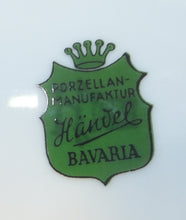 Lade das Bild in den Galerie-Viewer, DESSERTTELLER - Porzellan, Goldrand Flora Rosenblumen Blüten Pflanzen Bouquet Motiv Dekor