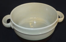 Lade das Bild in den Galerie-Viewer, 2er Set SUPPENTERRINEN ~TOPF & UNTERTELLER - Keramik / Steingut, Waagerechter Breiter & Schmaler Streifen Linien Motiv Dekor