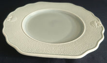 Lade das Bild in den Galerie-Viewer, 2er Set DESSERTTELLER "Genevieve Lethu" - Keramik / Steingut, Grün Gesprenkeltes Punkte Rand Linien Abstrakt Motiv Dekor