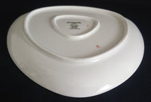 Lade das Bild in den Galerie-Viewer, 7er Set ABLAGETELLERCHEN & DESSERTTELLER "Diadem" - Porzellan, Goldrand Blatt Blätter Herbstlaub Motiv Dekor