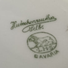 Lade das Bild in den Galerie-Viewer, 2er Set 2er KAFFEEGEDECKE - Porzellan, Goldrand Klassisch Linien Motiv Dekor