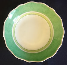 Lade das Bild in den Galerie-Viewer, SALATSCHALE "Medley (Summerdream - Green)" - Porzellan, Breiter Rand Linien Motiv Dekor