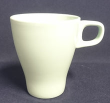 Lade das Bild in den Galerie-Viewer, KAFFEETASSE - Keramik / Steingut, Einfärbiges Moderne Form Motiv Dekor (BC)