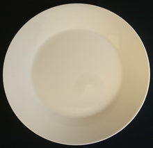 Lade das Bild in den Galerie-Viewer, GROßER SPEISETELLER - Porzellan, Klassisch Gastronomisches Motiv Dekor