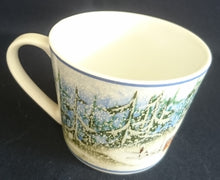 Lade das Bild in den Galerie-Viewer, 2er Set KAFFEETASSEN "Gallery" - Porzellan, Wald Baum Bäume Schneemann Zaun Holz Haus Futterkrippe Motiv Dekor (BC)
