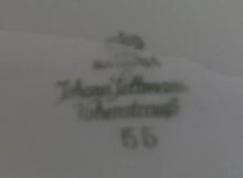 Lade das Bild in den Galerie-Viewer, DESSERTTELLER - Porzellan, Goldrand Schleifen Kreise Punkte Motiv Dekor (BC)