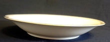 Lade das Bild in den Galerie-Viewer, SUPPENTELLER - Porzellan, Goldrand Schleifen Kreise Punkte Motiv Dekor (BC)