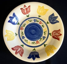Lade das Bild in den Galerie-Viewer, SUPPENTELLER - Keramik / Steingut, Flora Blumenblüten Tulpen Kreis Linien Striche Motiv Dekor (BC)