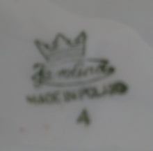 Lade das Bild in den Galerie-Viewer, 2er Set DESSERTTELLER - Porzellan, Goldrand Perlmut Abstrakt Batik Motiv Dekor