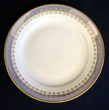 Lade das Bild in den Galerie-Viewer, DESSERTTELLER - Porzellan, Goldrand Breiter Rand Abstrakte Zeichen Symbole Motiv Dekor
