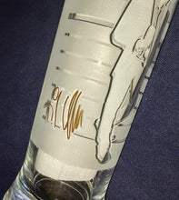 Lade das Bild in den Galerie-Viewer, 2er Set BIER~ GETRÄNKE~ SAMMELGLÄSER "König von Deutschland Edition II" "Nr. 3 von 3" - Hartglas, Mattiertes Personen Bier Motiv Serien Firma Aufschrift Symbol Motiv Dekor, Til Schweiger & Boris Becker Designer