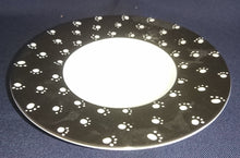 Lade das Bild in den Galerie-Viewer, 2er Set 2er KINDER~ TEEGEDECKE - Porzellan, Hunde Katzen Maus Comic Tatzen Knochen Spuren Abdrücke Motiv Dekor