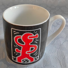 Lade das Bild in den Galerie-Viewer, 2er ESPRESSO~ KAFFEEGEDECK "Style No. 6"- Porzellan, Männchen Figur Symbol Körperhaltung Tätigkeit Tanzen Dancing