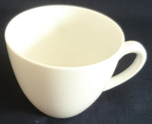 Lade das Bild in den Galerie-Viewer, 2er Set MOCCA KAFFEETASSEN - Porzellan, Einfärbiges Gastronomisches Motiv Dekor