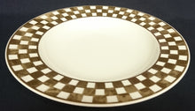 Lade das Bild in den Galerie-Viewer, SUPPENTELLER - Porzellan, Goldrand Vierecke Quadrate Schachbrett Motiv Dekor