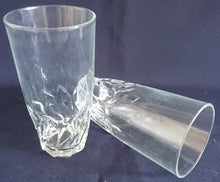 Lade das Bild in den Galerie-Viewer, GETRÄNKEGLAS - Hartglas, Relief Smaragd Edelstein Motiv Dekor