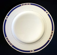 Lade das Bild in den Galerie-Viewer, DESSERTTELLER - Porzellan, Goldrand Balken Vierecke Karo Abstrakt Motiv Dekor