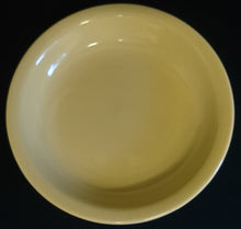 Lade das Bild in den Galerie-Viewer, 2er Set SUPPENTELLER "Scandia" - Porzellan, Einfärbiges Modernes Motiv Dekor (Gelb)