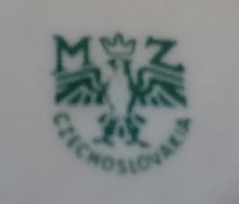 Lade das Bild in den Galerie-Viewer, 2er Set 2er KAFFEEGEDECKE - Porzellan, Goldrand Flora Sonnenblumen Blüten Natur Motiv Dekor