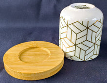Lade das Bild in den Galerie-Viewer, 10er Set ESPRESSO~ KAFFEEBECHER & UNTERSETZER - Porzellan / Holz, Abstrakt Geometrisch Regenbogen Wölbungen Bretter Holz Kleeblatt Kreise Würfel Rechtecke Spinnennetz Linien Zeichen Motiv Dekor