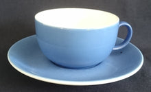 Lade das Bild in den Galerie-Viewer, 2er Set 2er KAFFEEGEDECKE "Ingres Weiss" - Porzellan, Klassisches Zweifärbiges Motiv Dekor (Grünes Markenzeichen)