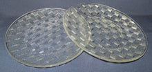 Lade das Bild in den Galerie-Viewer, 2er Set DESSERTTELLER - Hartglas, Abstrakte Geometrische Waagerechte Senkrechte Linie Striche Motiv Dekor (BC)