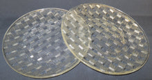 Lade das Bild in den Galerie-Viewer, 2er Set DESSERTTELLER - Hartglas, Abstrakte Geometrische Waagerechte Senkrechte Linie Striche Motiv Dekor (BC)